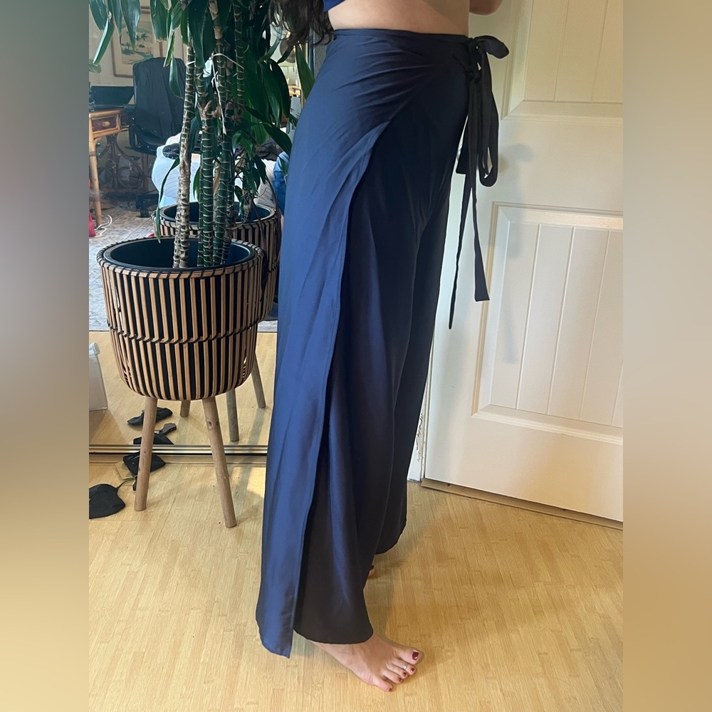 BALIAWEAR standard jumpsuit wrap pants in steel blue satin - Picture 15 of 15